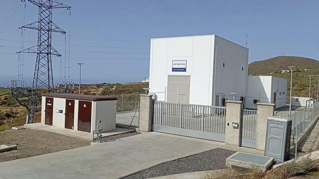 Imagen de la subestación eléctrica de San Isidro, en Granadilla de Abona, Tenerife|  |