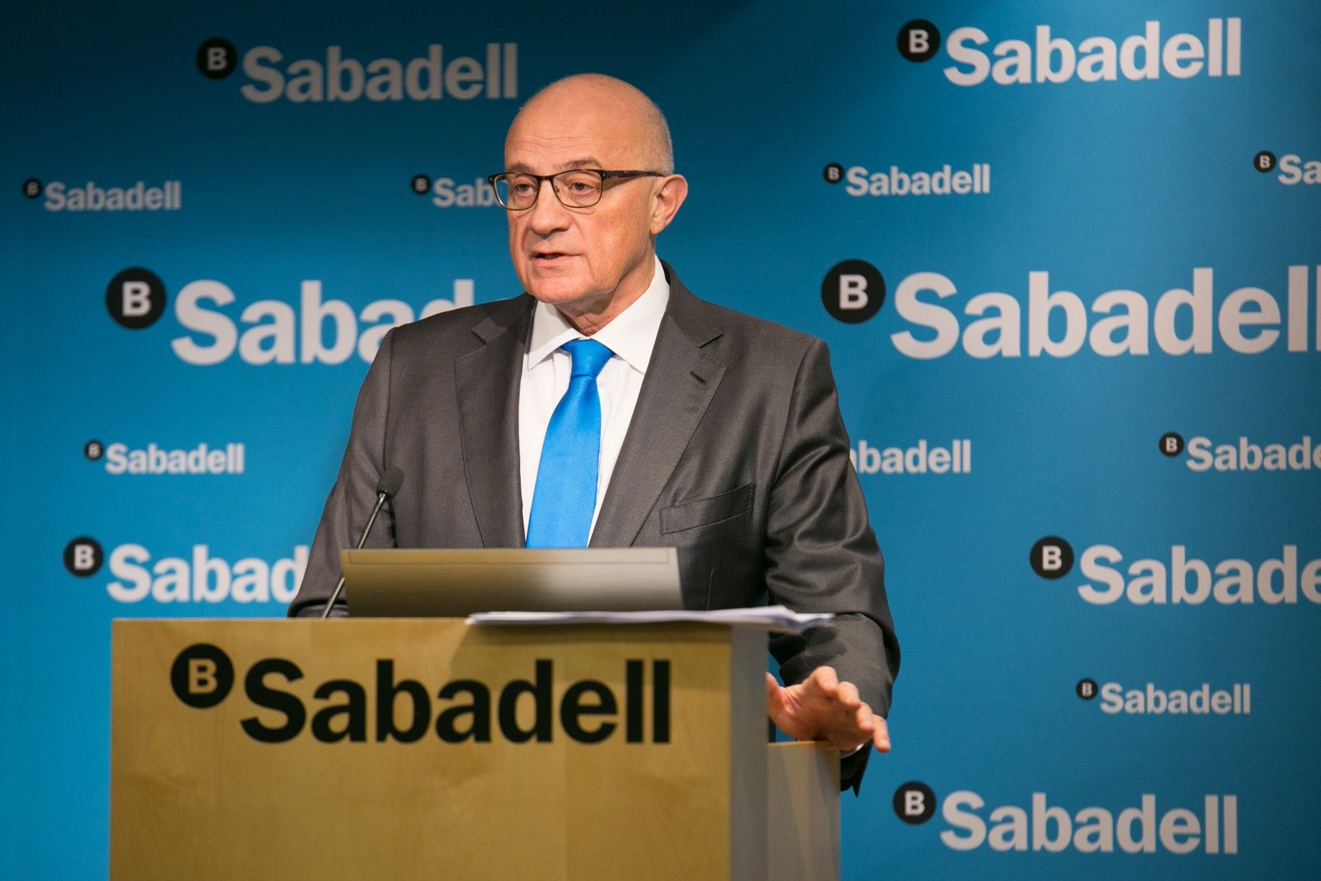 Archivo - El presidente de Banco Sabadell, Josep Oliu.