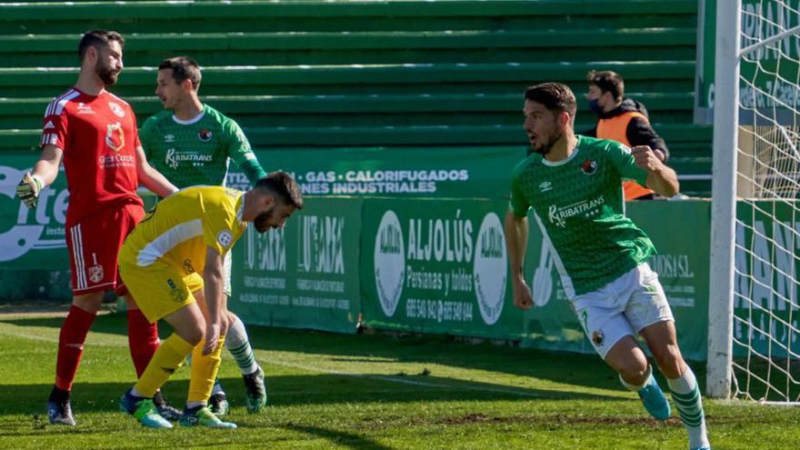 El San Fernando pierde un punto  en el 90’ en el rechace de un penalti