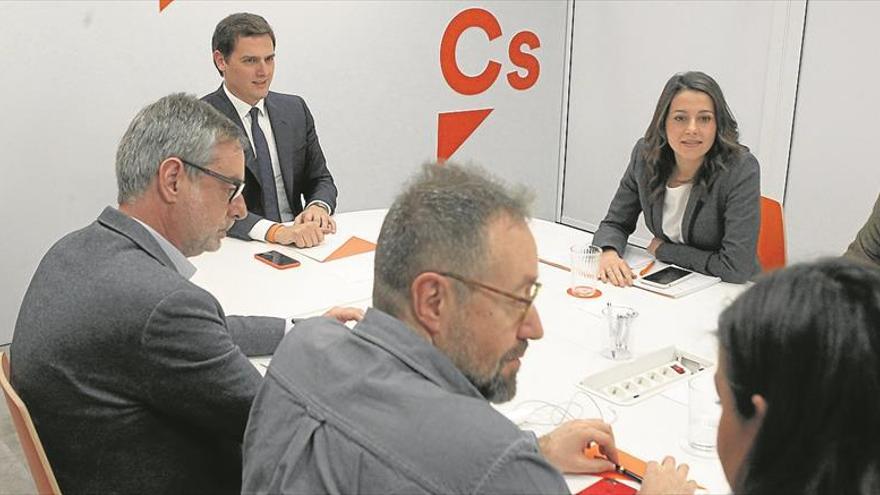 Ciudadanos se aleja del PP y activa la derogación de la ‘ley mordaza’