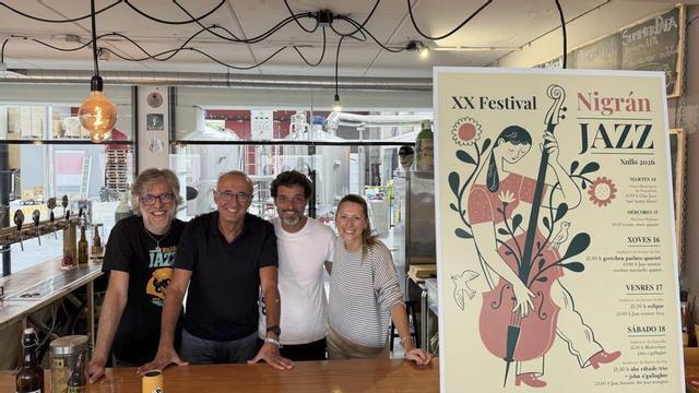 Sobre estas liñas, presentación do XX Nigranjazz. Á dereita, a artista Gretchen Parlato.   | // D.P.