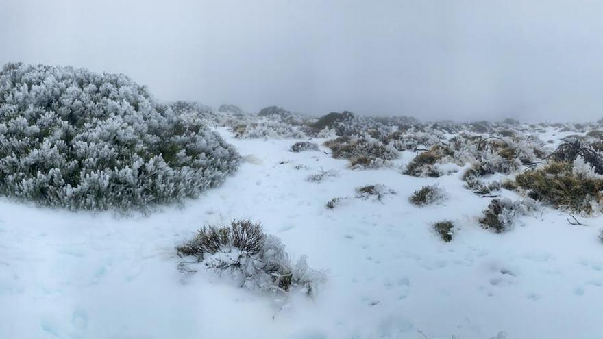 La nieve sigue presente en el Parque Nacional del Teide