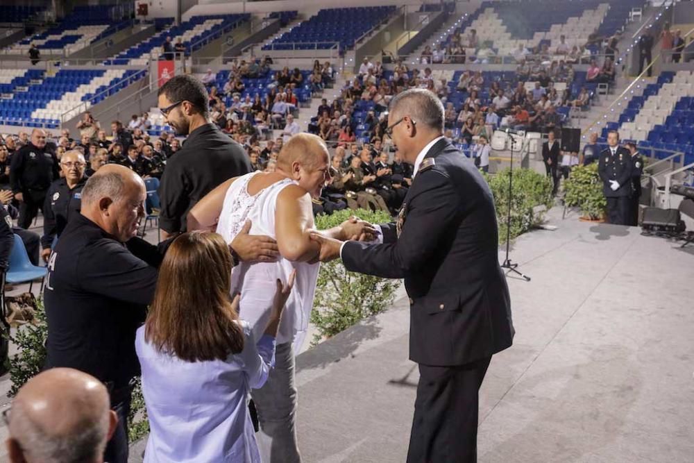 La Policía Local rinde homenaje en su Diada al agente que falleció atropellado