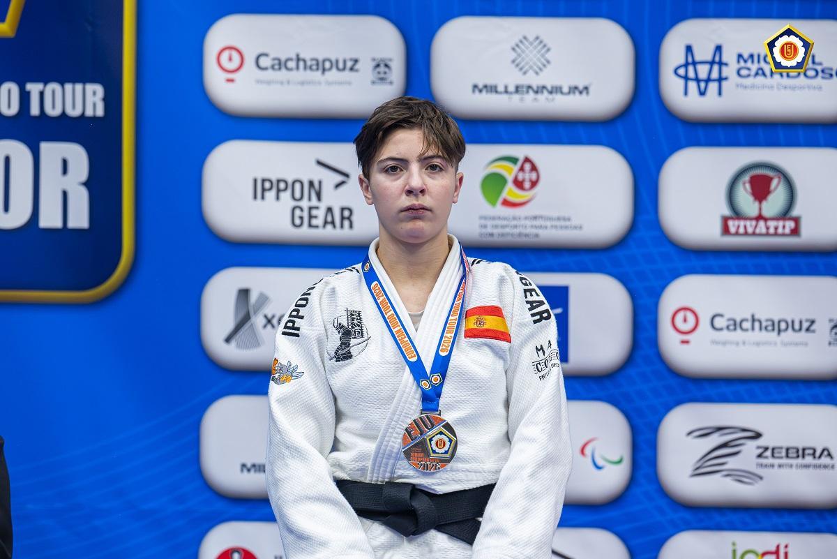 Aiora Martín Carriches  firmó una gran competición en -48 kg para colgarse la medalla de plata.