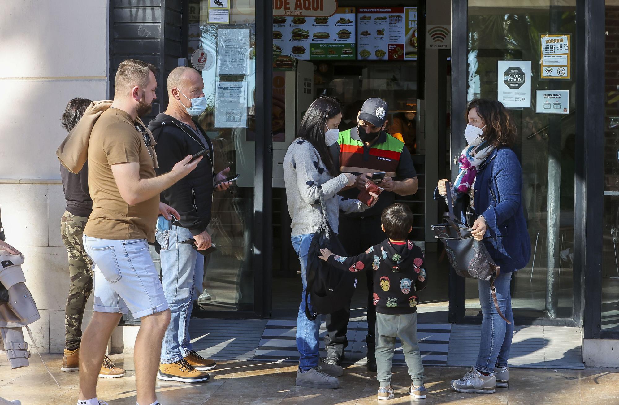 Fotos del primer día de pasaporte covid en hostelería