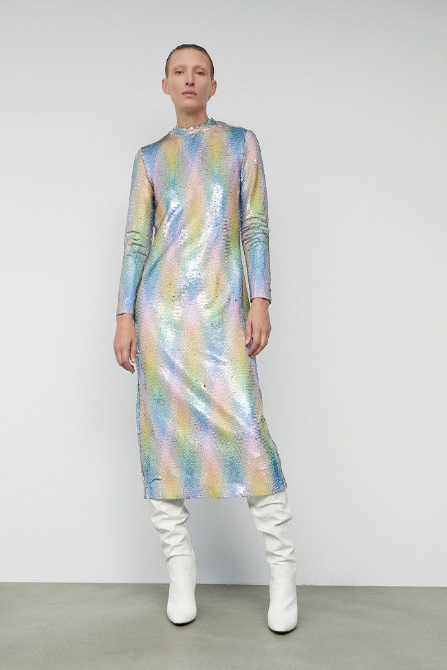 Midi y repleto de lentejuelas reversibles