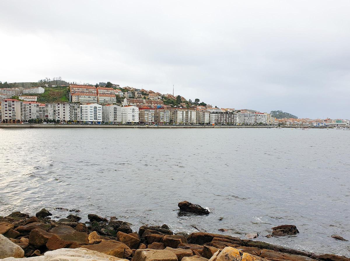 Primera línea de costa en Baiona.