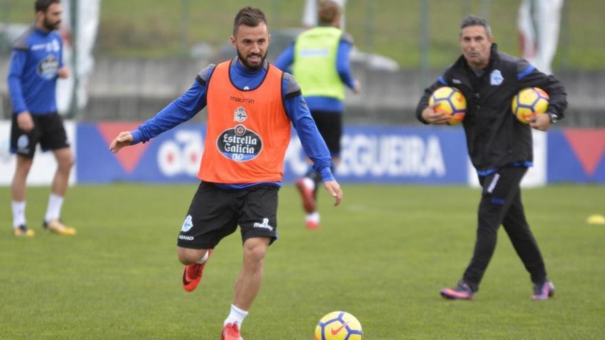 Çolak, en Abegondo durante un entrenamiento.