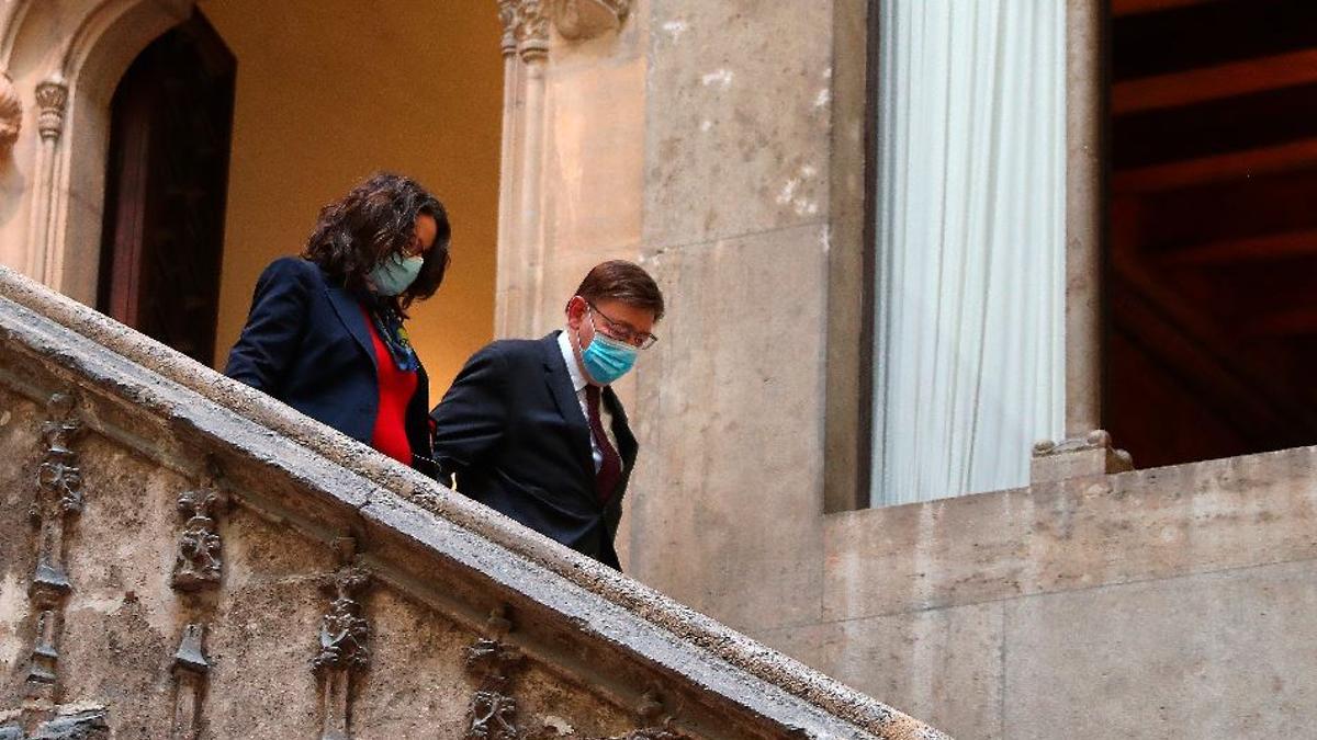 Mónica Oltra y Ximo Puig en el Palau de la Generalitat
