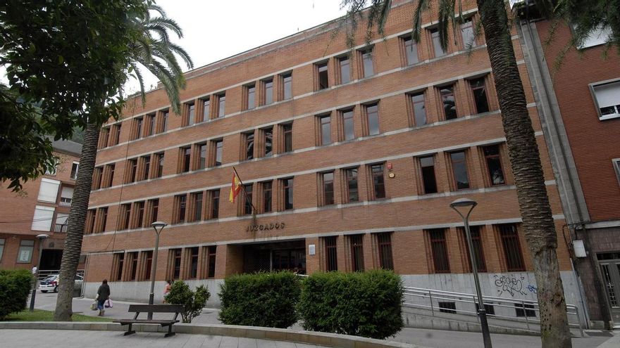 Ampliada la investigación judicial contra el agente de la Policía Nacional de Langreo acusado de fraude