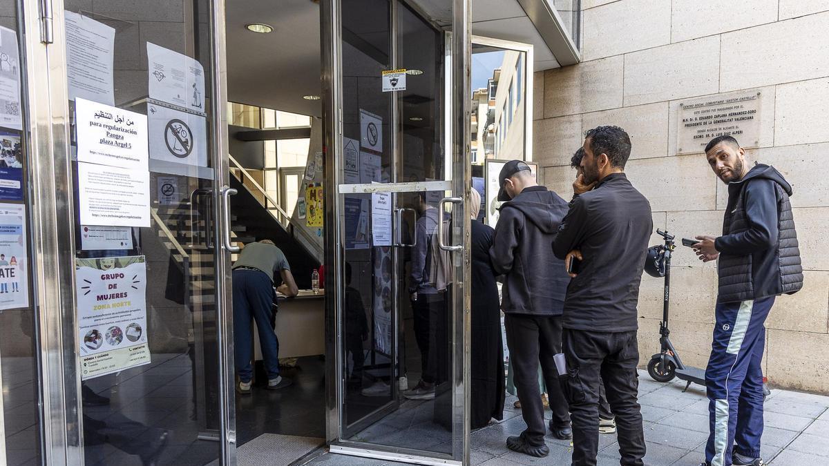 Las ONG de la Comunidad rechazan la “prioridad nacional” en los Presupuestos: “alimenta la confrontación social”