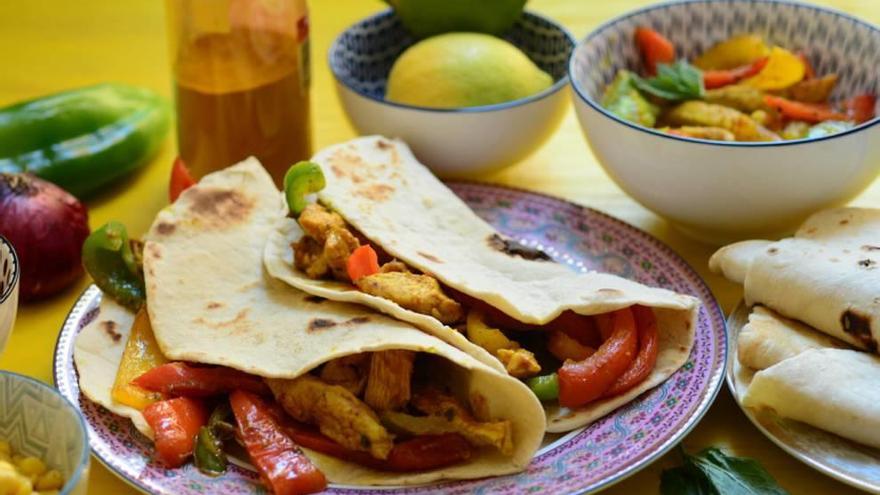 Fajitas caseras de pollo al curry