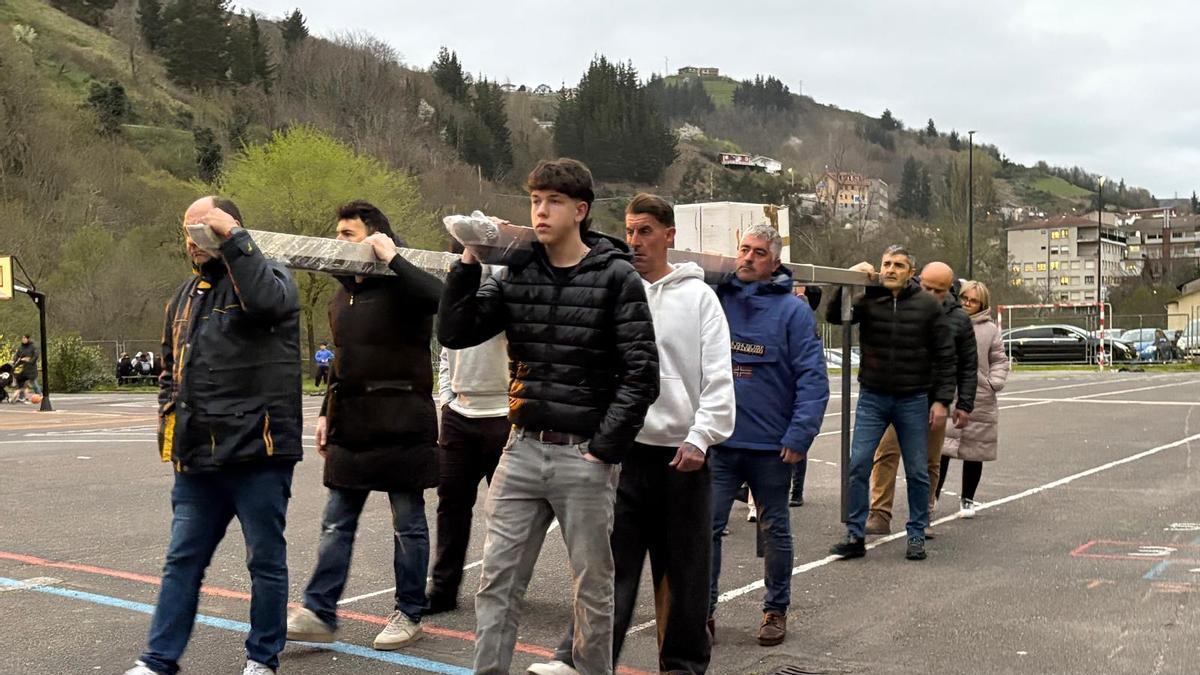 Últimos ensayos en Cangas del Narcea antes de Semana Santa