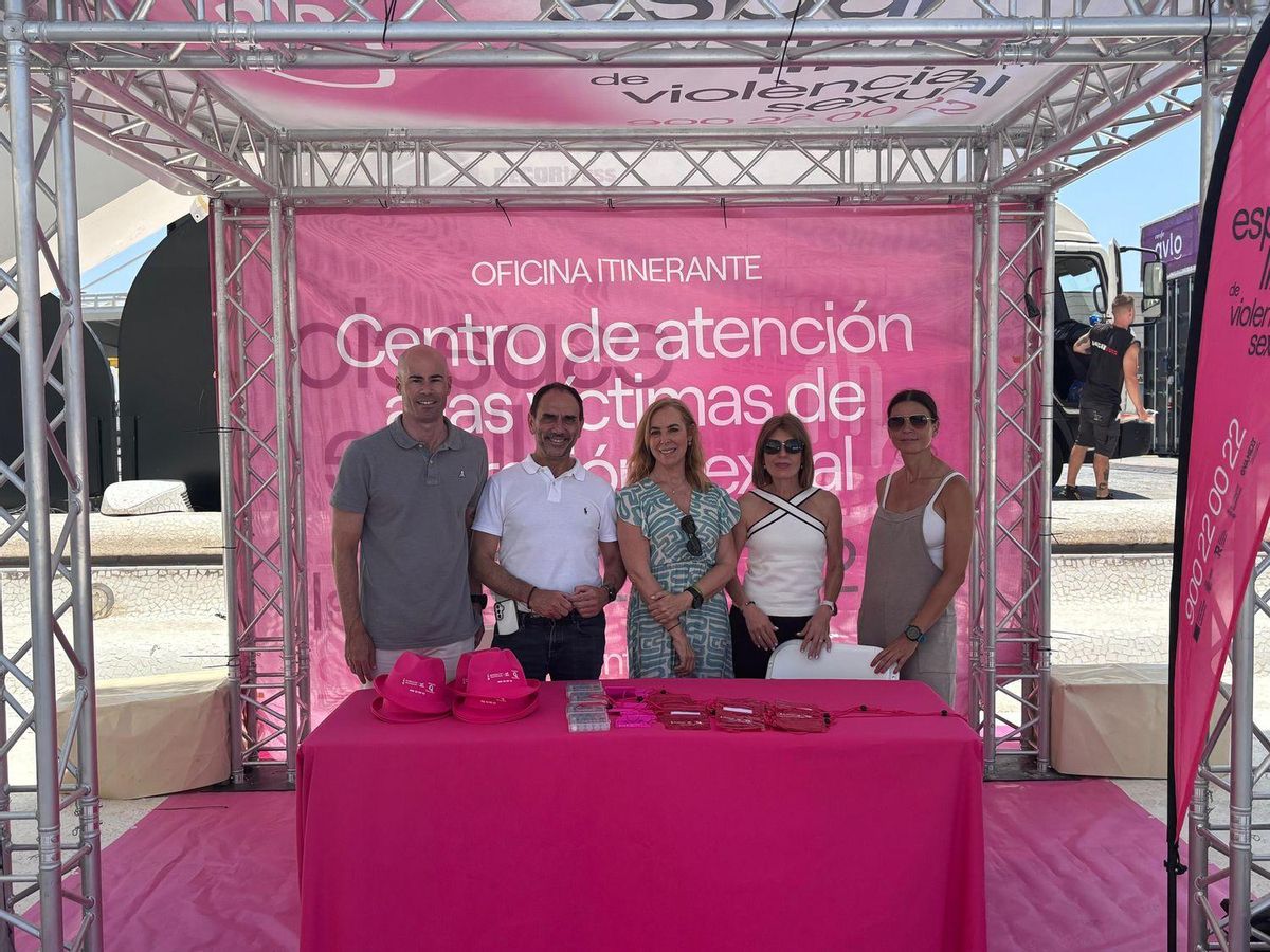 Puntos violeta impulsados por la Conselleria que actúan como centro itinerante de atención a las víctimas de agresión sexual en festivales