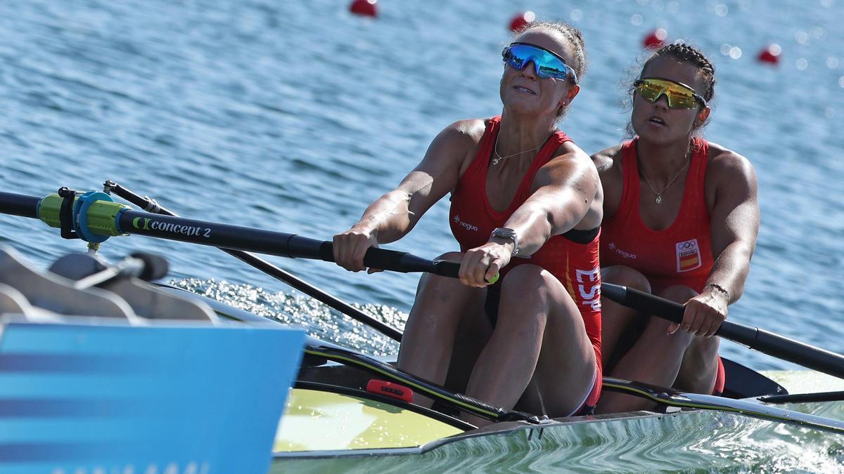 Aina Cid y Esther Briz, del equipo español, compiten en los Juegos de París.