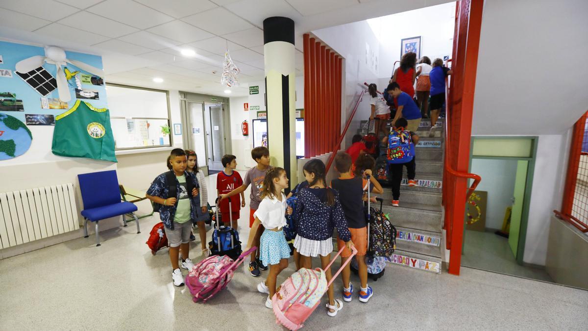 Niños en un centro escolar de Zaragoza