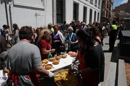 Más de 7000 'cassoletes' en el día de les Calderes de Almassora