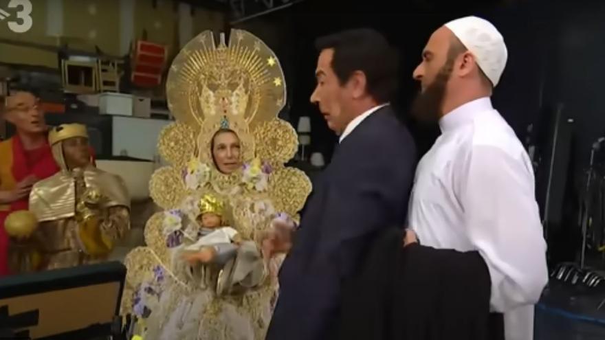 &#039;Polònia&#039; responde a la polémica de la Virgen del Rocío parodiando otras religiones