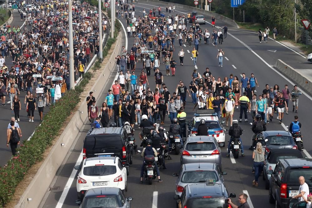 Tensión en El Prat tras la sentencia del ''procés''