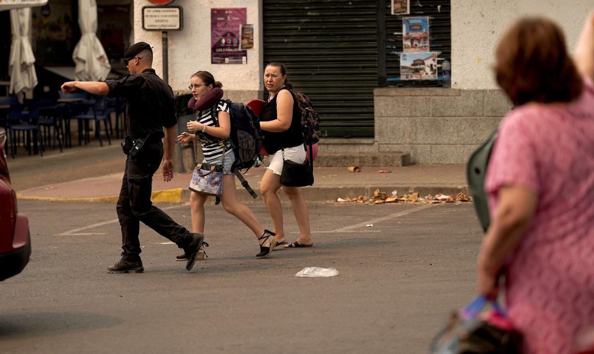 Realojo de vecinos en Navas del Rey.