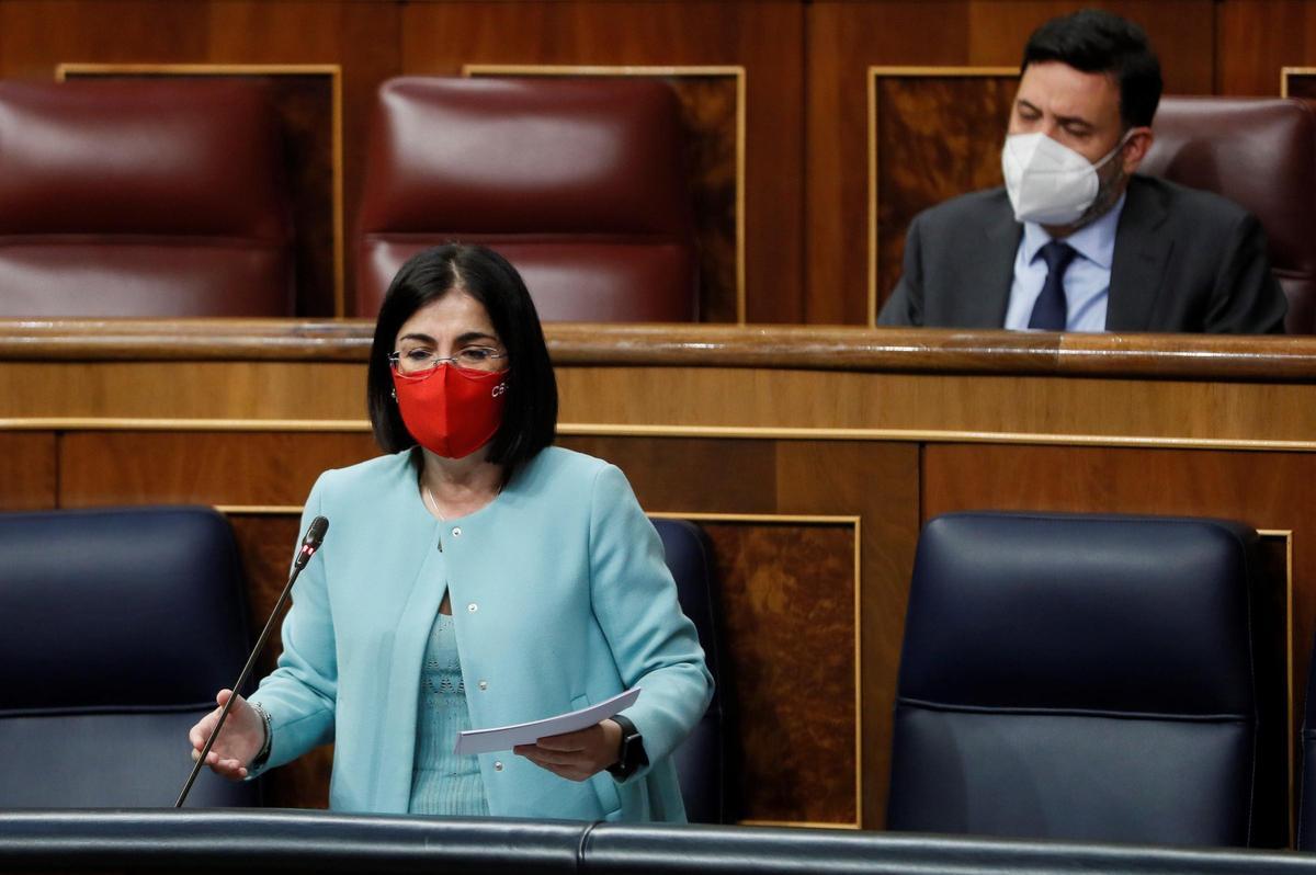 La ministra de Sanidad, Carolina Darias, en el Congreso
