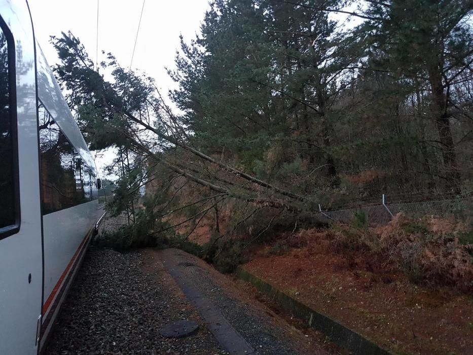 El primer temporal del invierno azota Galicia