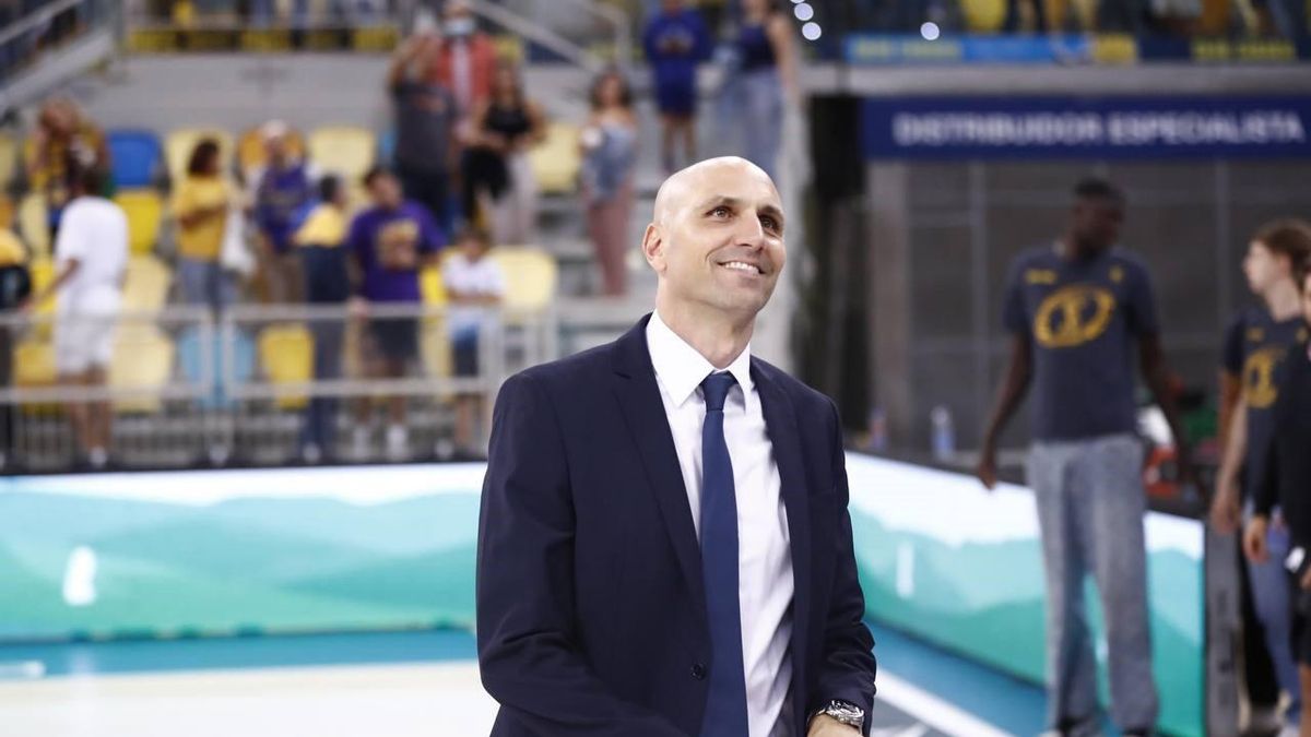 L'exjugador del Baxi Manresa Albert Oliver s'incorpora al cos tècnic de Joan Peñarroya