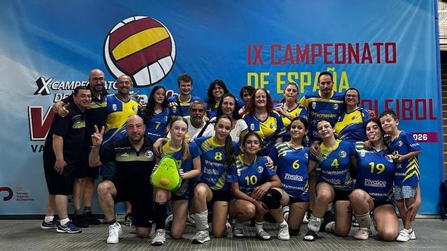 El alevín femenino hizo historia al disputar este torneo frente a los mejores equipos del país.