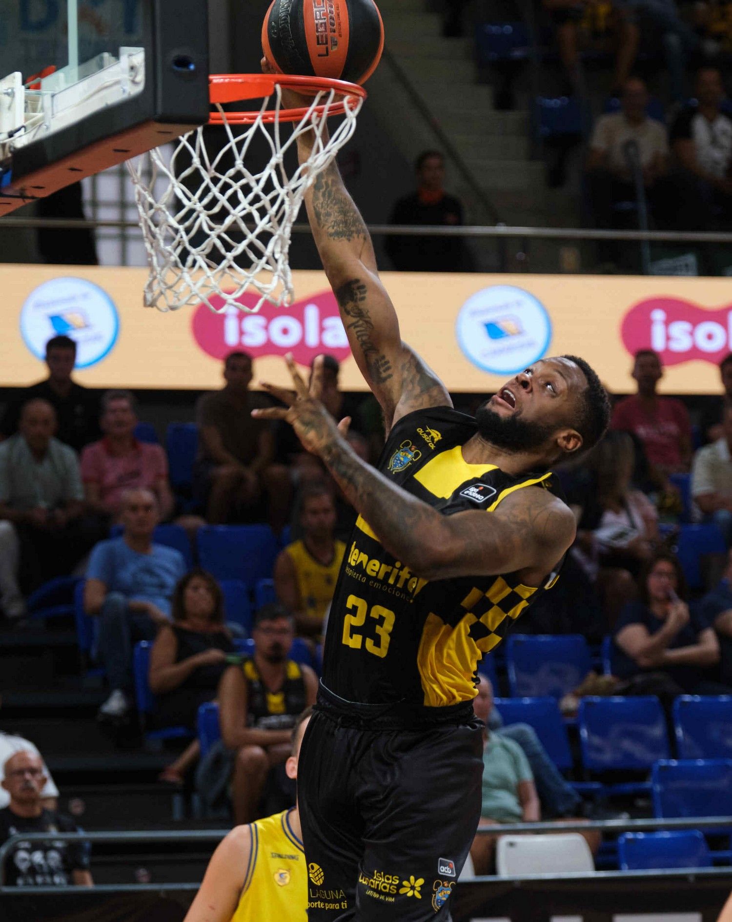 Derbi canario de baloncesto: Lenovo Tenerife 83 - 83 Dreamland Gran Canaria