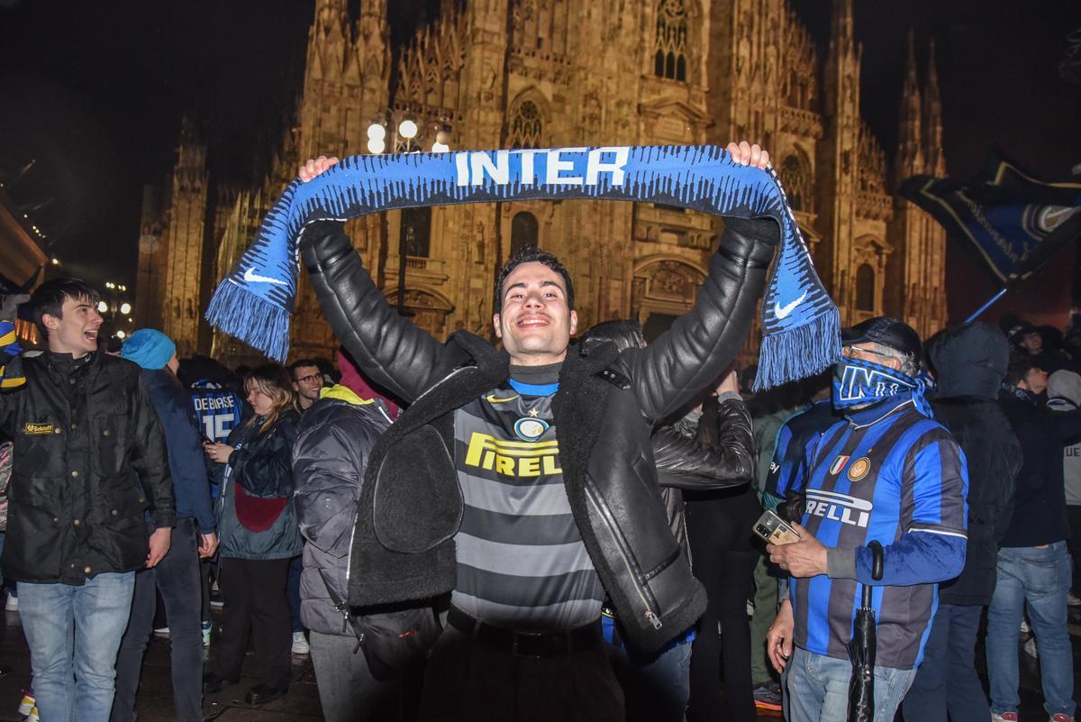 Supporters of Inter Milan celebrate winning the Serie A title