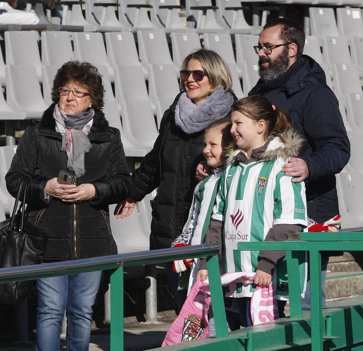 La afición blanquiverde en el Córdoba-Rayo Majadahonda