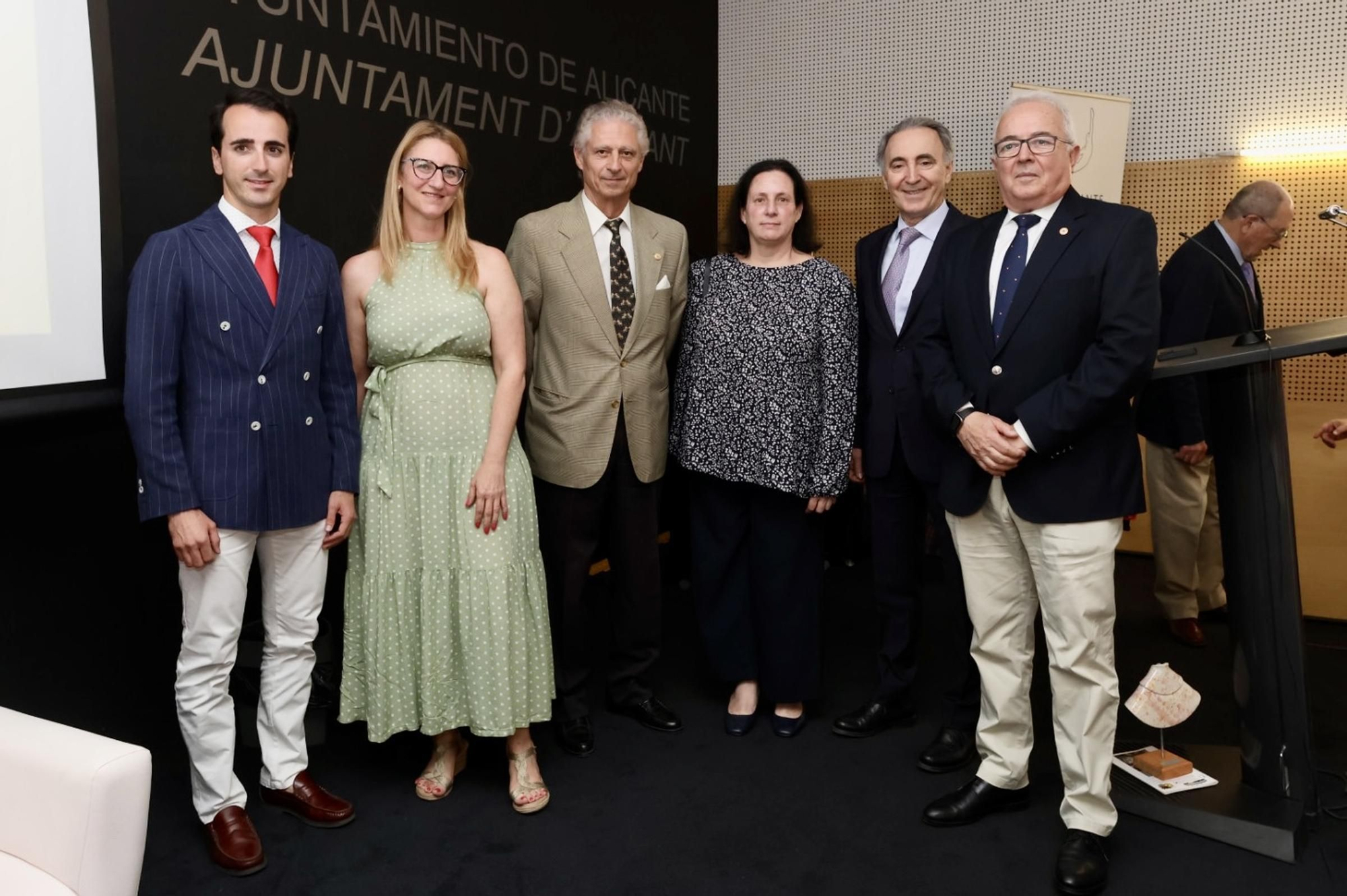 I ciclo de coloquios taurinos en Alicante en el centenario de Paquito Esplá: "Dinastía Bienvenida"