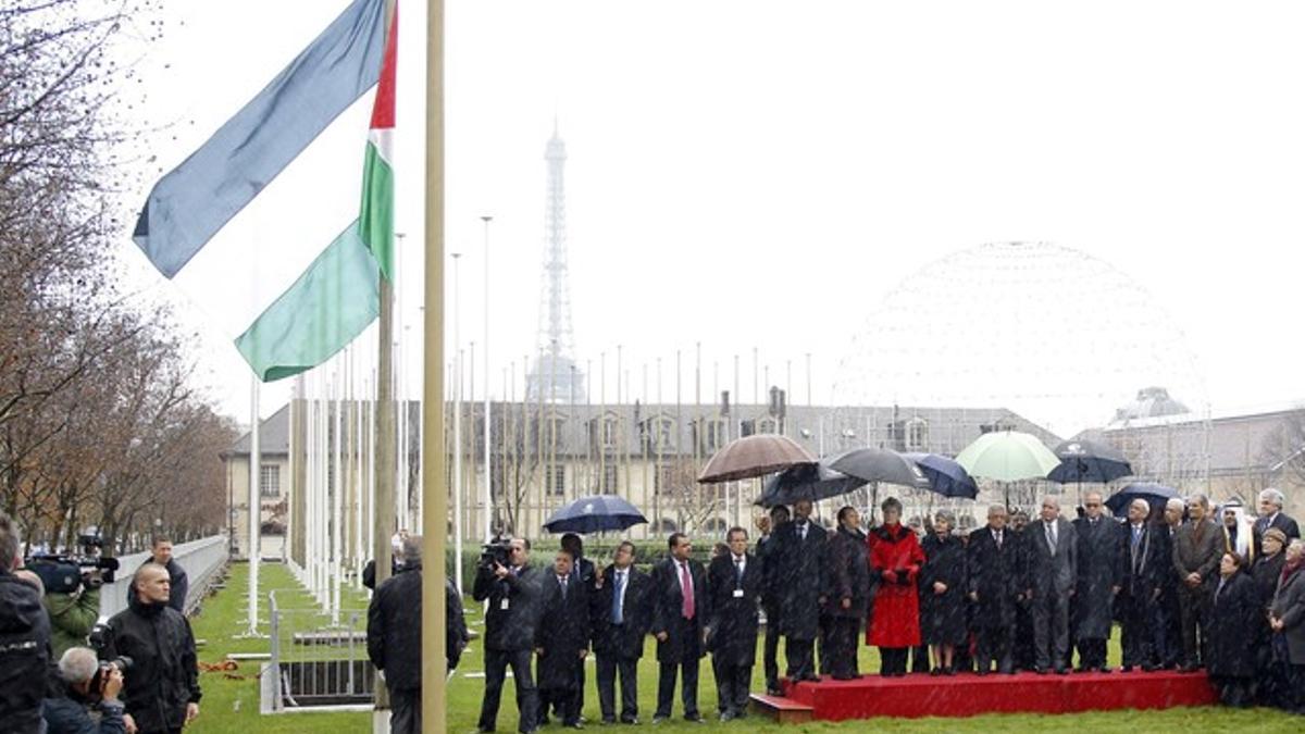 La bandera palestina ondea por primera vez en la sede de la ONU