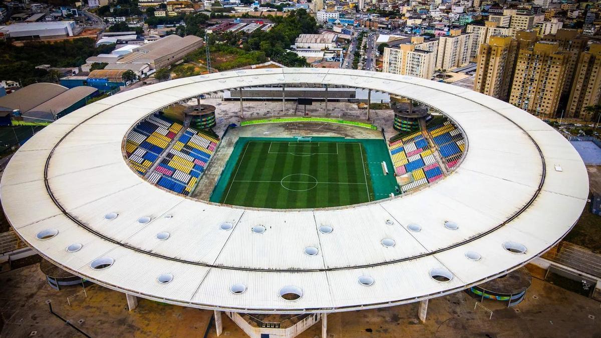El estadio Kléber José Andrade, de la ciudad de Vitória, tiene una capacidad para  21.150 personas, una de las sedes de la Vitória Cup.