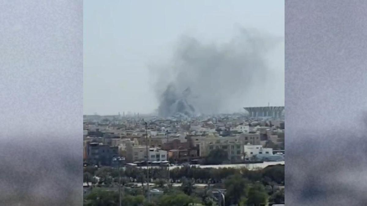 Un ilicitano afincado en Kuwait graba un bombardeo tras el estallido en Oriente Próximo