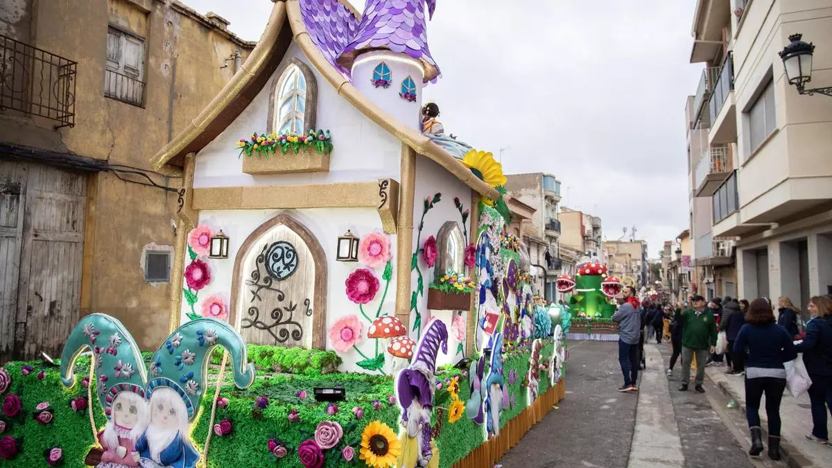 Chiva, Gestalgar, Bugarra, Godelleta y Loriguilla se unen a la gran cabalgata de Cheste en homenaje a las víctimas de la dana