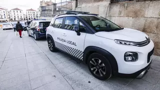 Los 23 vehículos de la Policía Local de Cáceres tienen un coste anual de 205.000 euros