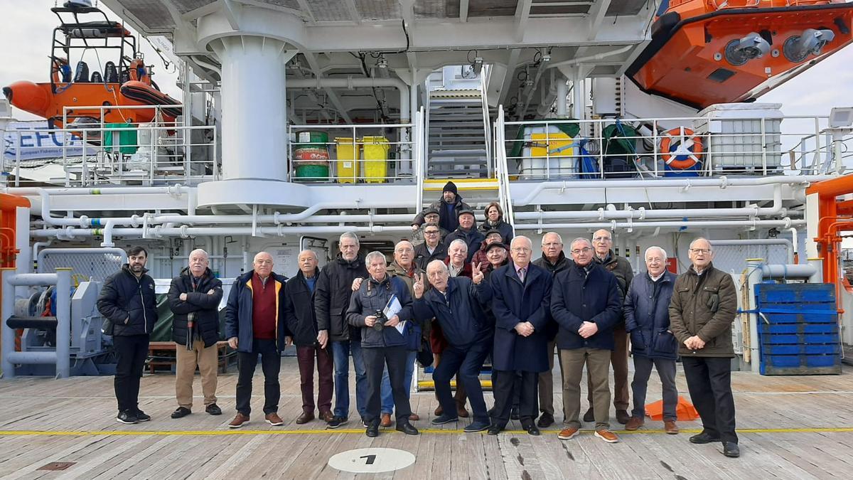 Los socios de Marinetea, a bordo del “Ocean Protector”