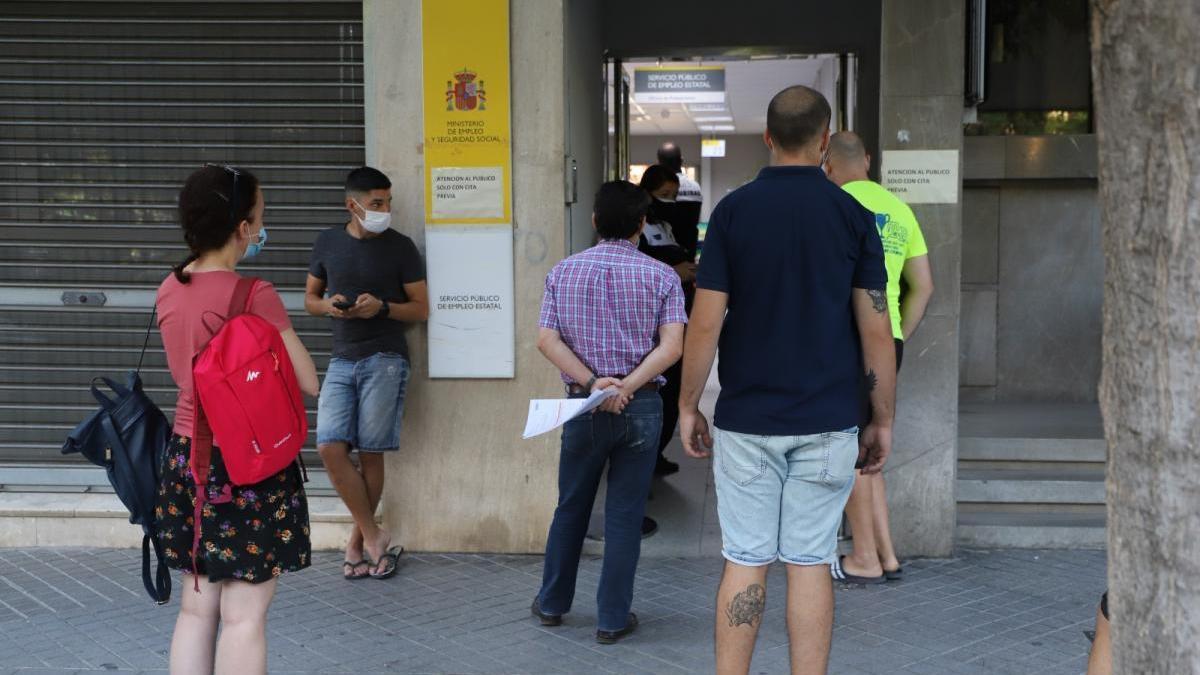 CSIF teme un otoño &quot;negro&quot; para el mercado laboral por el agravamiento de la crisis sanitaria