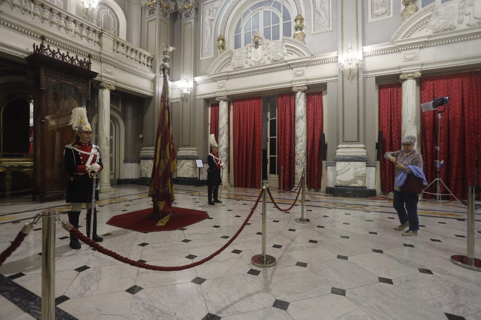 Visita a la Senyera, expuesta en el Ayuntamiento de València.