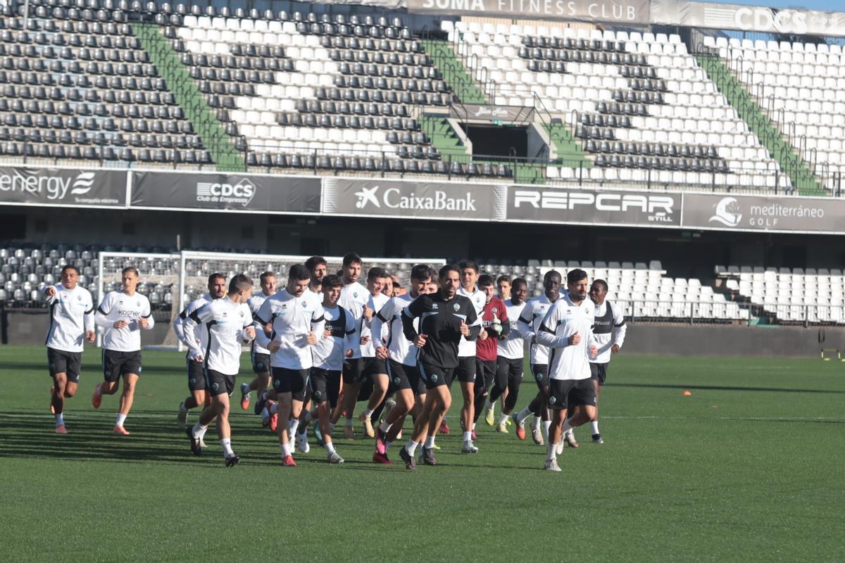 Galería | Búscate en el entrenamiento a puertas abiertas del CD Castellón