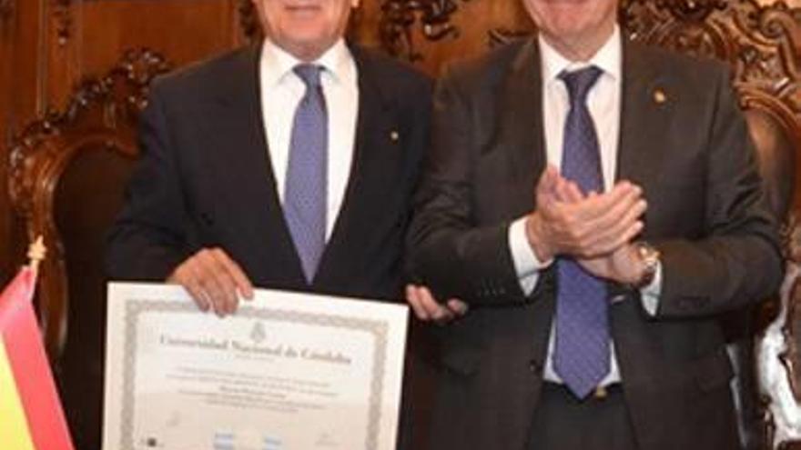 La Universidad Nacional de Córdoba inviste  doctor honoris causa a Carlos Belmonte