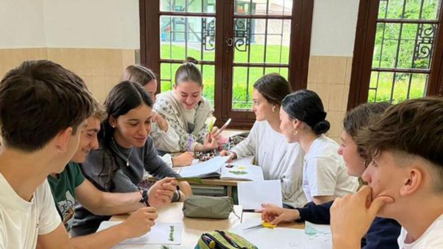 Alumnos del Colegio de La Asunción durante una clase. | Cedida a Lne