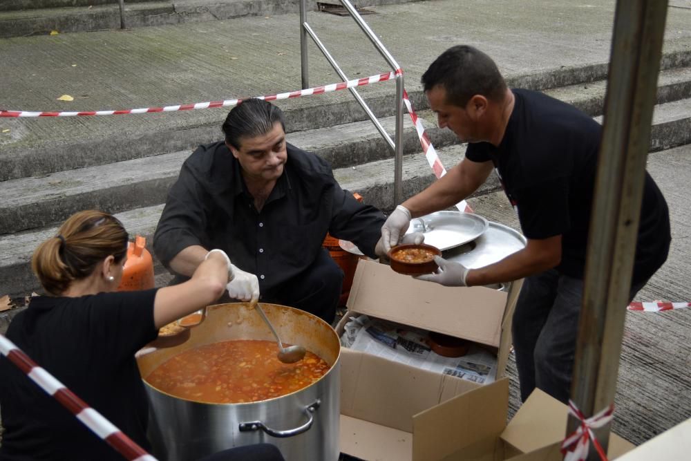 Las tapas de callos fueron las grandes protagonistas en las fiestas del Barrio de las Flores.