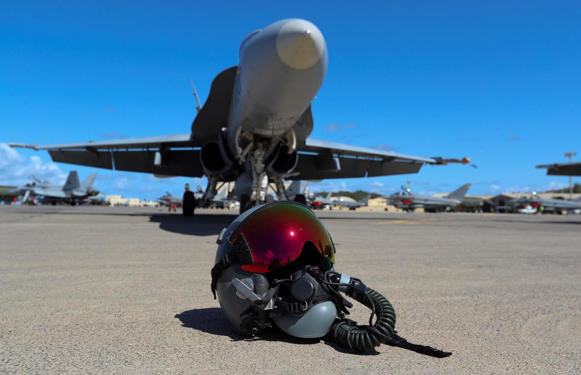 La Fuerza Aérea Francesa prueba su nuevo armamento en Canarias