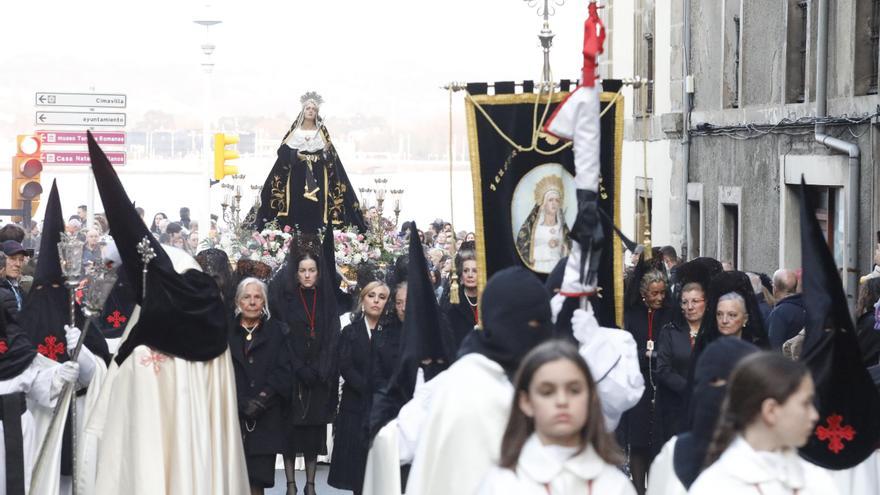 Horario y recorrido de la procesión de hoy, Viernes Santo, en Gijón