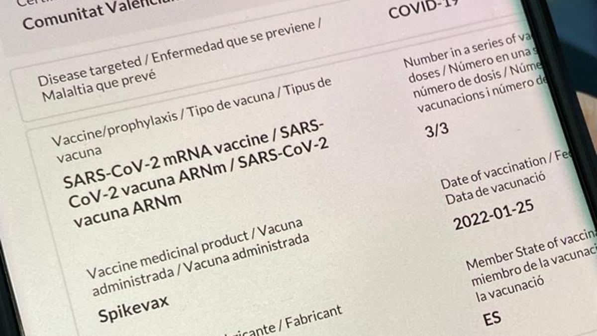 Cuál es la vacuna Spikevax que aparece en los pasaporte covid y por qué ha cambiado en la tercera dosis