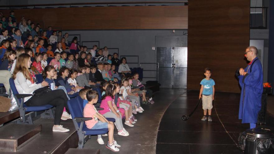 El pallasso Ruskus Patruskus al Teatre Municipal.