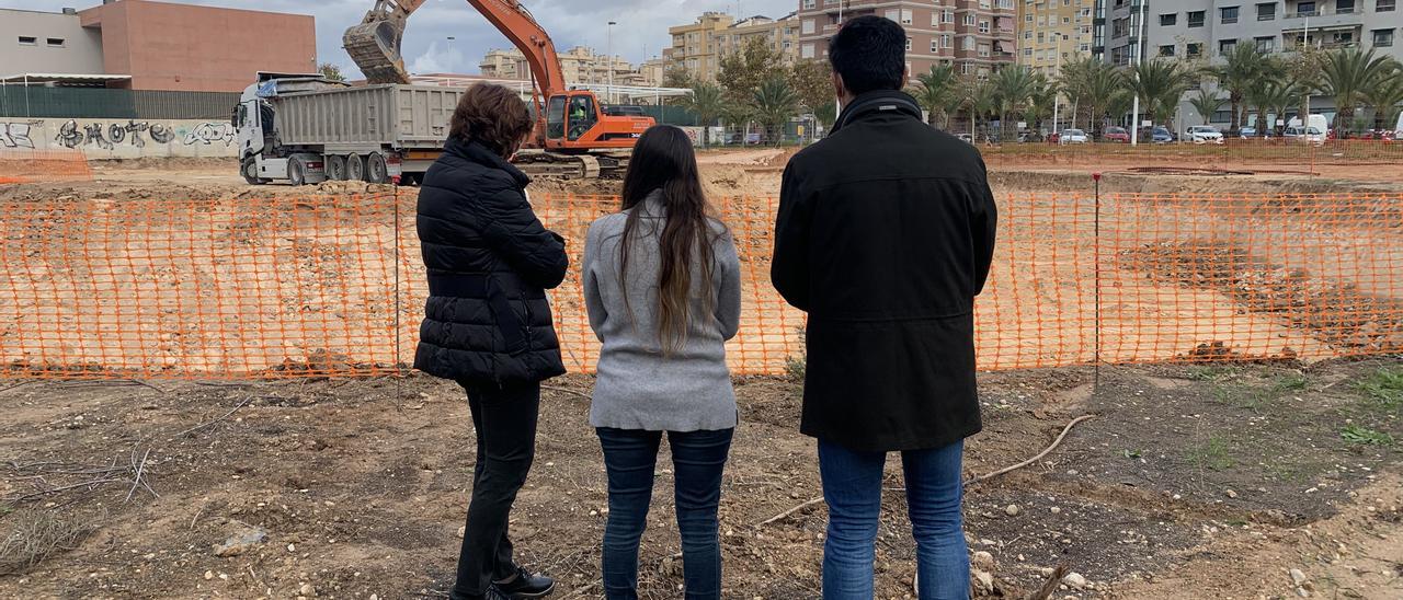 Movimiento de tierras previo para la edificación de La Valona en el campus de Elche de la UMH