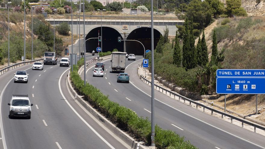 Los radares del túnel de Sant Joan en la A-70 están entre los menos respetados de España